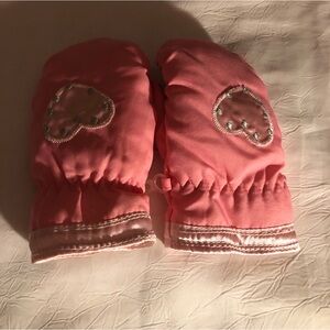 NEW Kid’s Snow Mittens with Thinsulate Insulation, size 24